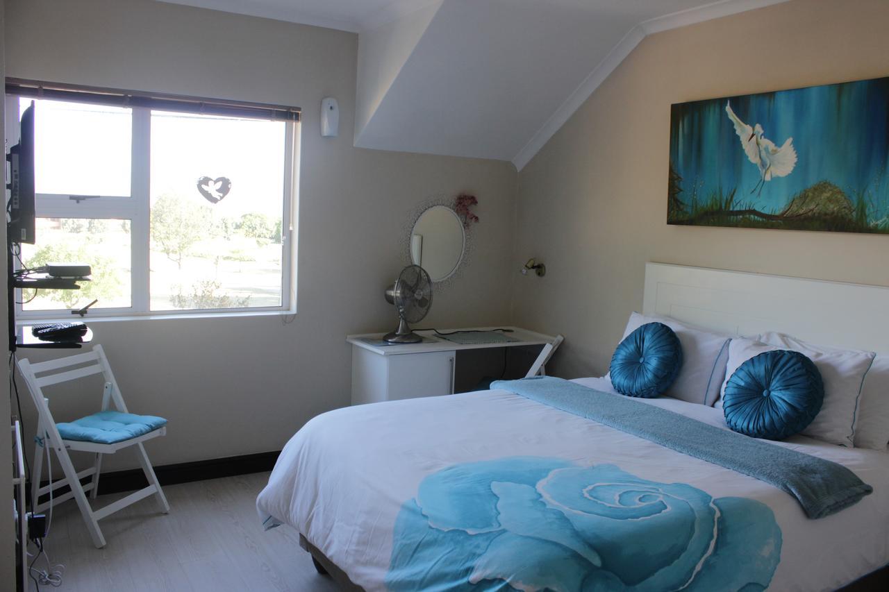 Milas Place Somerset West Exterior photo