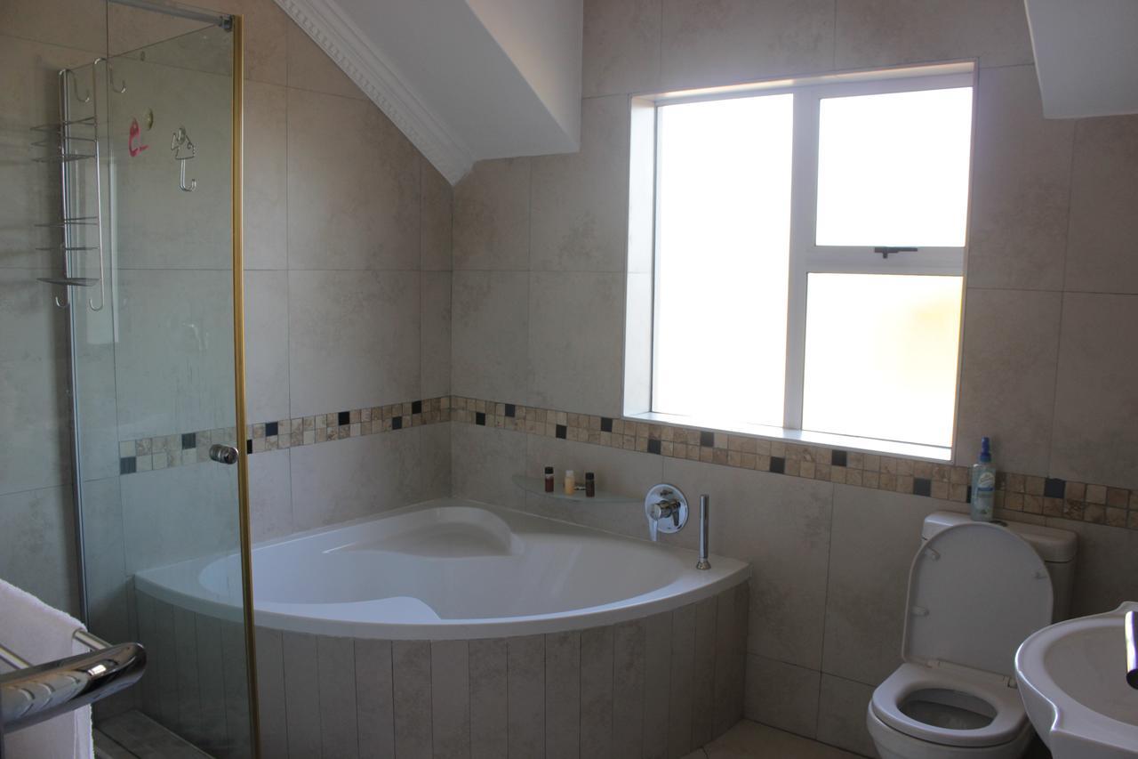 Milas Place Somerset West Exterior photo